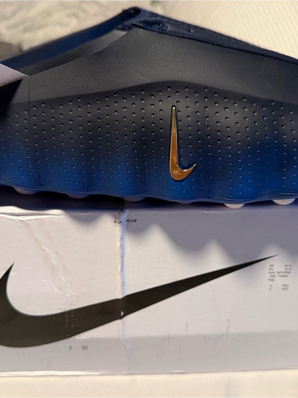 Nike Men’s Navy & Gold Mind Slides - Picture 6 of 8